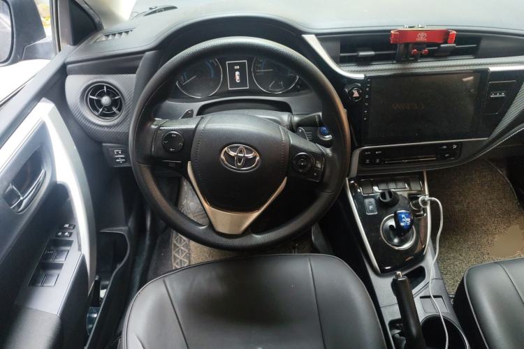 Used Toyota Levin 2017 Revised Dual-Engine 1.8H GS E-CVT Elite Sunroof Version China V Standard
