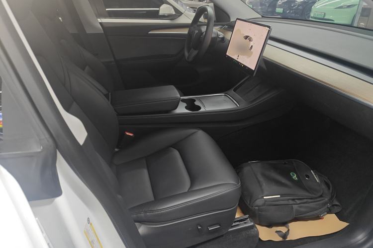 Used Tesla Model Y 2022 Rear-Wheel-Drive Version