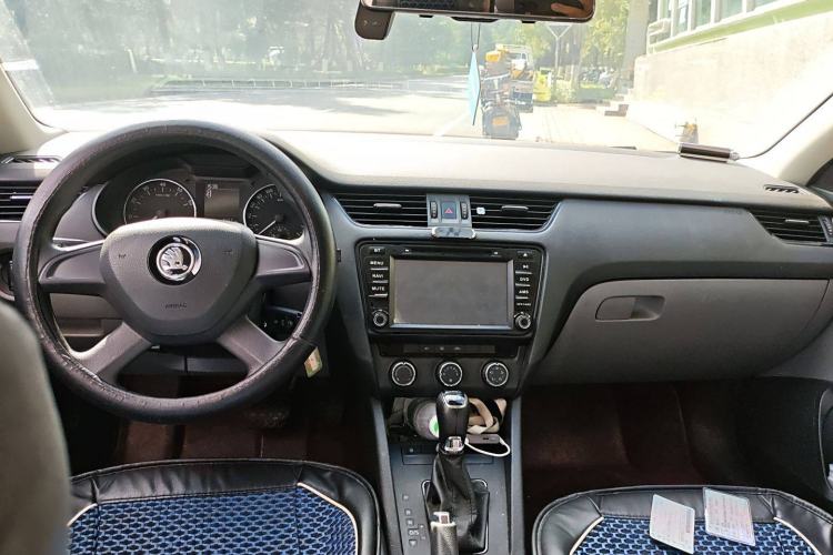 Used Skoda Octavia 2015 1.6L Automatic Eado Edition