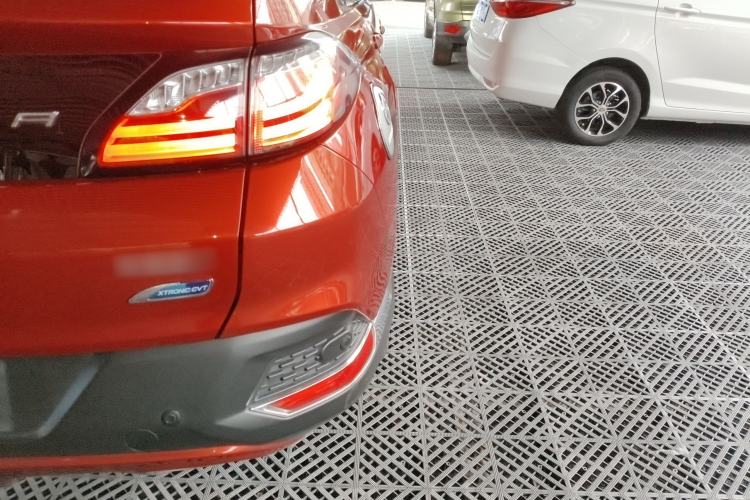 Used Venucia T90 2017 2.0L CVT Leading Edition