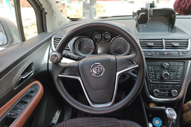 Used Buick Encore 2014 1.4T Automatic Two-Wheel Drive Urban Elite Model Steering Wheel