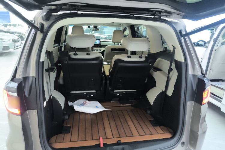 Used Honda Elysion 2022 2.0L eHEV Luxury Edition
