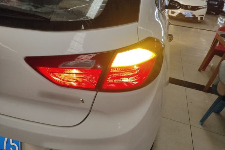 Used Hyundai Verna RV 2017 1.4L Automatic Sport Version National Emission Standard V
