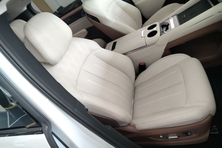 Used BYD Xia 2025 DM-i 1.5T 180km Beyond Edition Right Front Seat