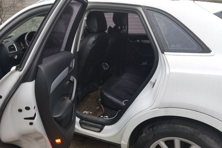 Used Audi Q3 2015 30 TFSI Comfort Model
