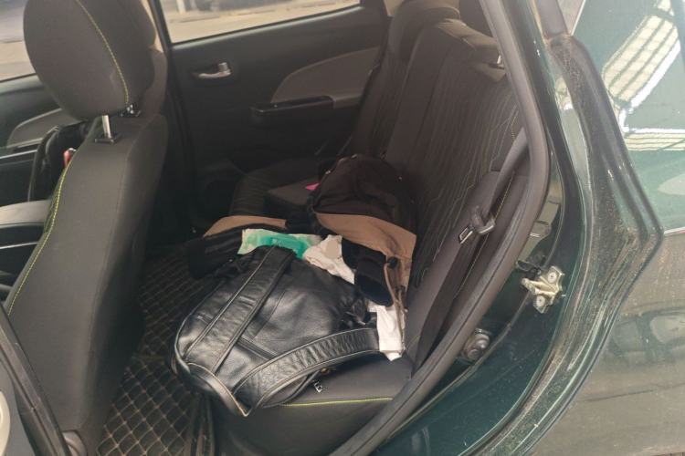 Used CHANGAN Benni E-Star 2021 National Edition Xin Yue Version Lithium Iron Phosphate (31.18 kWh) Left Rear Seat