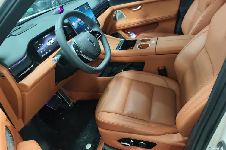 Used Hima AITO M5 2025 Extended-Range Ultra All-Wheel-Drive Version Left Front Seat