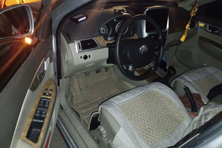 Used Buick Excelle 2015 1.5L Manual Classic Trim
