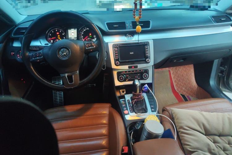 Used Volkswagen FAW-Volkswagen CC 2012 2.0 TSI Prestige Edition Center Console