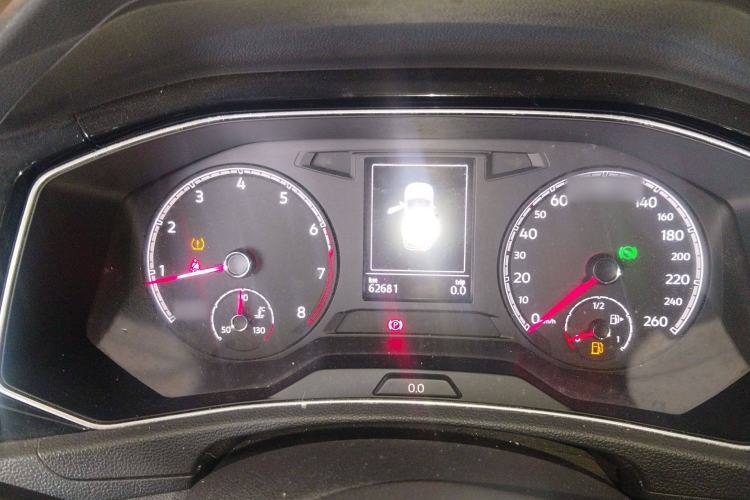 Used Volkswagen T-ROC 2019 280TSI DSG Two-Wheel Drive Comfort Version China VI Standard