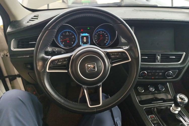 Used Zotye T600 2016 Sports Edition 1.5T Manual Luxury Model Steering Wheel