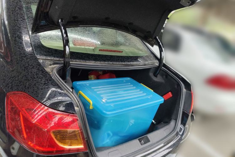 Used Roewe 950 2012 2.0L Comfort Edition Trunk