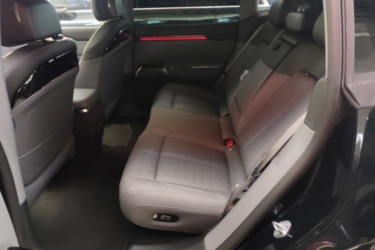 Used Zeekr 7X 2025 100 kWh Long-Range Rear-Wheel Drive with Intelligent Driving Features