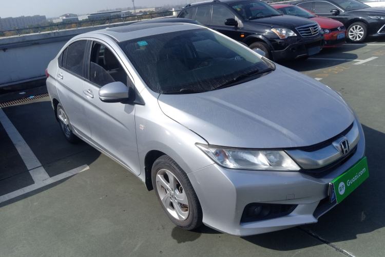 Used Honda City 2015 1.5L manual luxury edition
