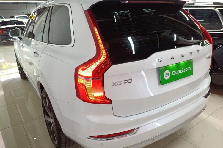 Used Volvo XC90 2018 T6 Prestige 7-Seater Rear Left 45 Deg