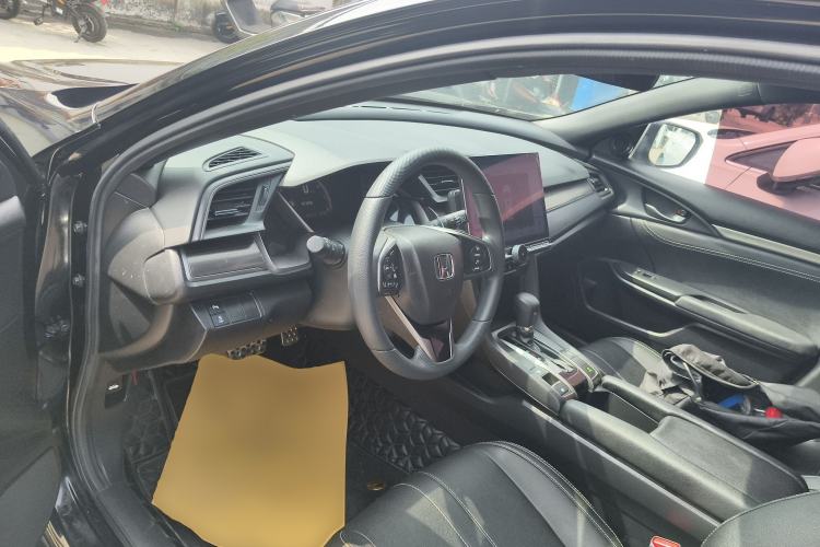 Used Honda Civic 2021 HATCHBACK 220TURBO CVT Trendy Cool Edition