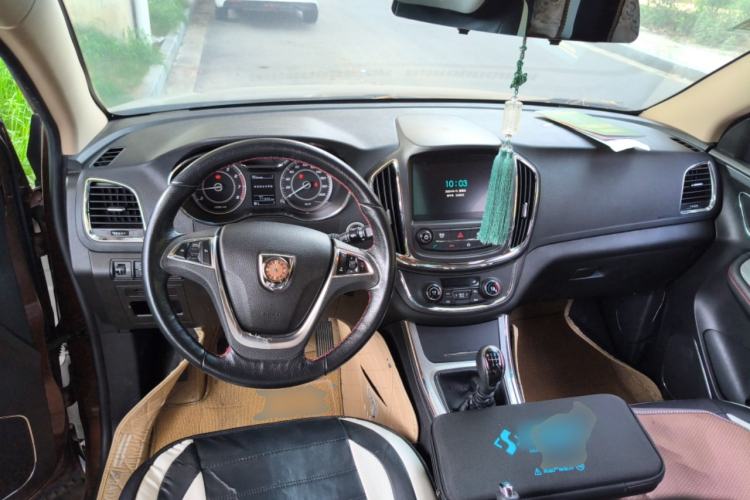 Used Baojun 560 2016 1.5T Manual Luxury Model
