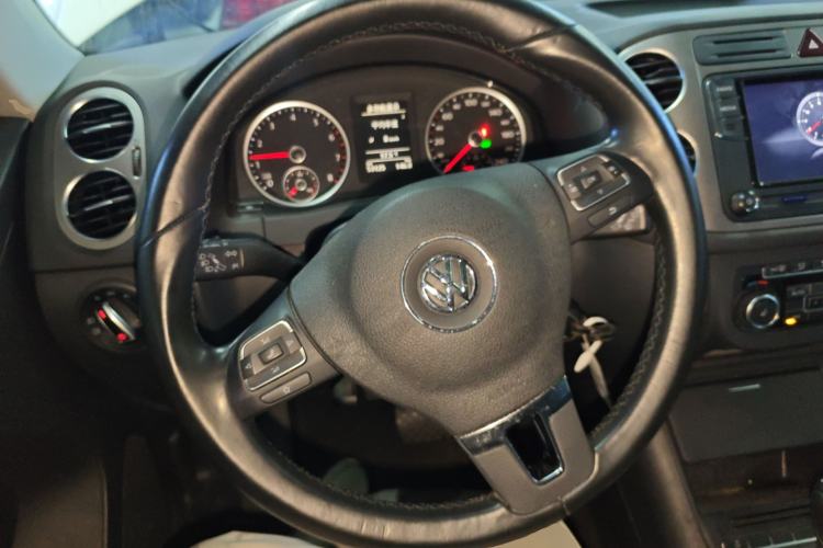 Used Volkswagen Tiguan 2012 1.8TSI Automatic All-Wheel Drive Elite Edition Steering Wheel