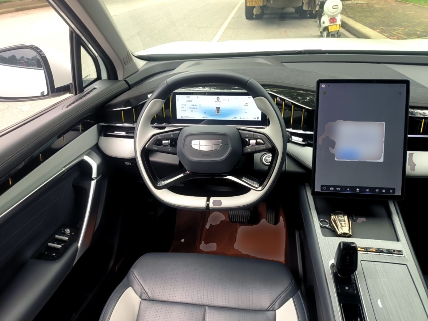 Geely Auto FX11 2024 1.5TD DCT Prestige Edition — снимка 13