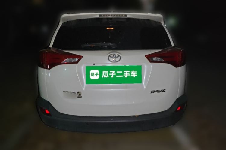 Used Toyota RAV4 2015 2.0L CVT Two-Wheel Drive Fashion Edition