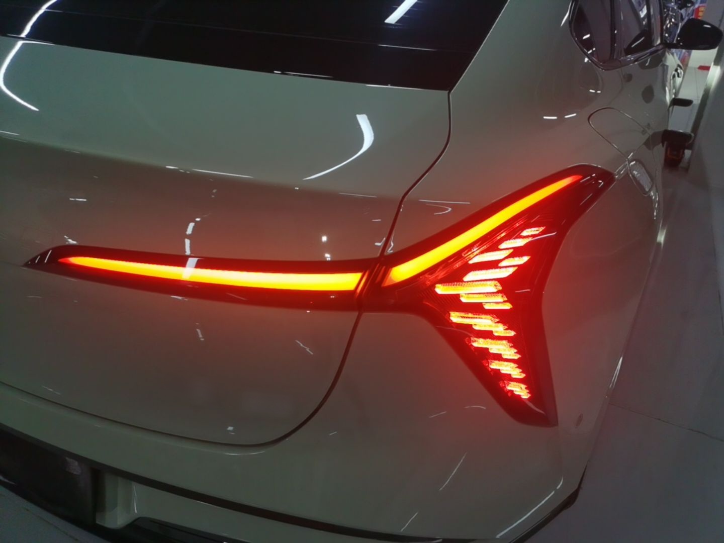 Hongqi Tiangong 05 2025 550 Smart Selection — снимка 9