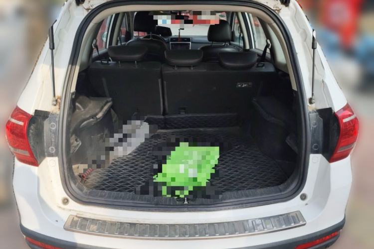 Used Haval H6 2015 Sport Edition 1.5T Manual Two-Wheel Drive Elite Model Trunk