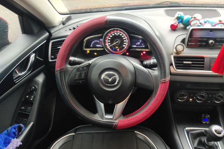 Used Mazda Mazda 3 Axela 2014 Sedan 1.5L Manual Comfort Model