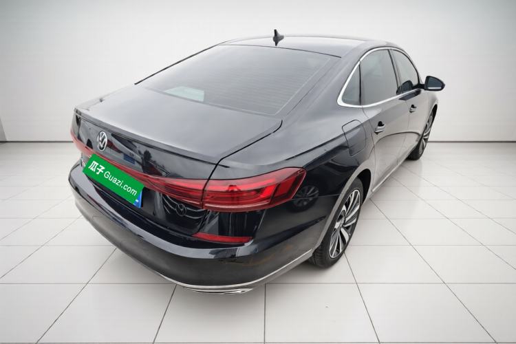 Used Volkswagen Passat 2022 380TSI Luxury Edition Rear Right 45 Deg