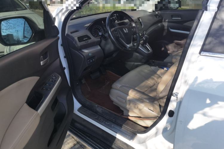 Used Honda CR-V 2012 2.4L four-wheel drive luxury version Driver Seat