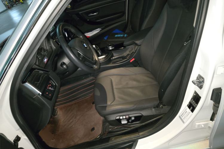 Used BMW 3 Series 2016 320Li Ambition Model Left Front Seat