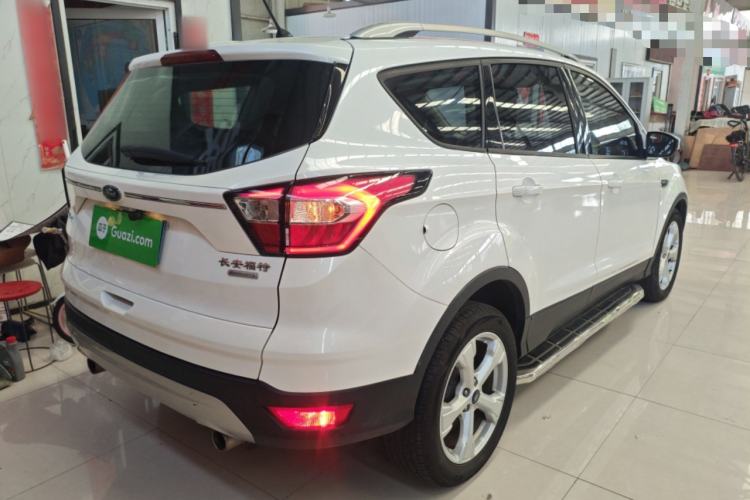 Used Ford Kuga 2017 EcoBoost 180 Two-Wheel-Drive Elite Trim
