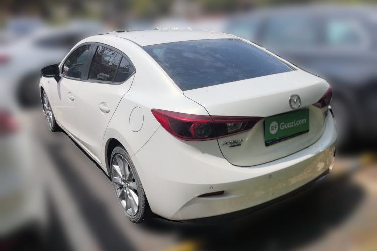 Used Mazda 3 Axela 2019 Cloud-Controlled Version Sedan 2.0L Automatic Luxury Trim China VI Standard