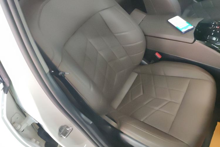 Used BMW 5 Series 2024 525Li Luxury Package
