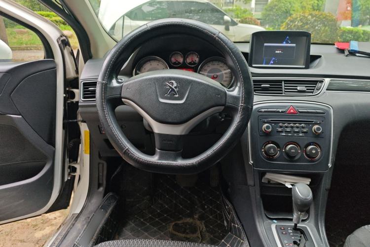 Used Peugeot 308 2012 1.6L Automatic YouShang Model Steering Wheel