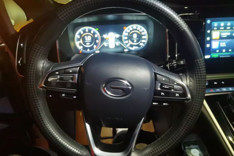 Used GAC Trumpchi M8 2020 Flagship Model 390T Supreme Edition Steering Wheel