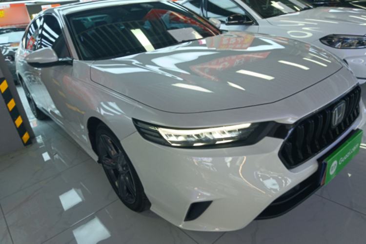 Used Honda Inspire 2023 260TURBO Deluxe Edition Front Right 45 Deg