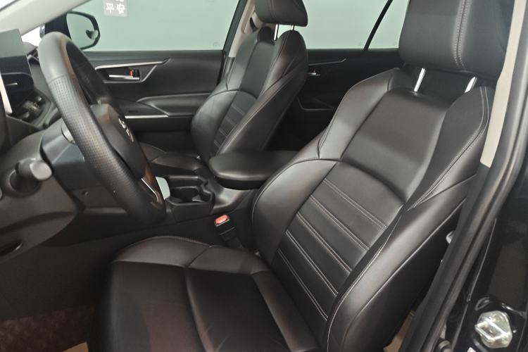 Used Toyota Wildlander 2020 2.0L CVT 4x4 Luxury Edition Left Front Seat