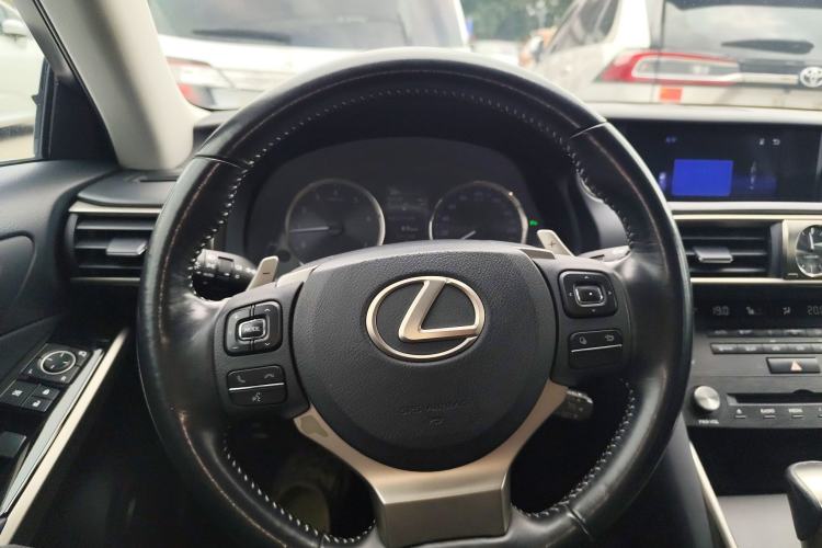 Used Lexus IS 2017 300 FENGSHANG Edition
