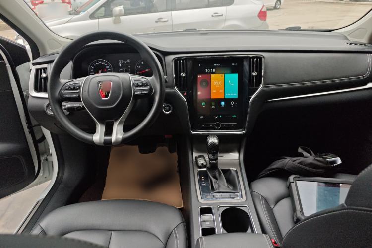 Used Roewe i6 2020 PLUS 1.6L CVT 4G Connected Glory Flagship Edition Center Console