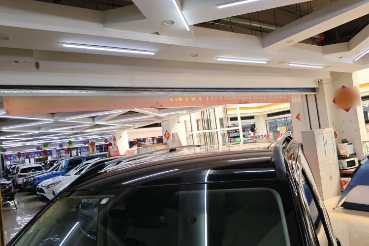 Used Mercedes-Benz V-Class 2017 V 260 Avantgarde Edition Roof