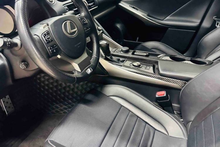 Used Lexus IS 2017 300 F SPORT Edition
