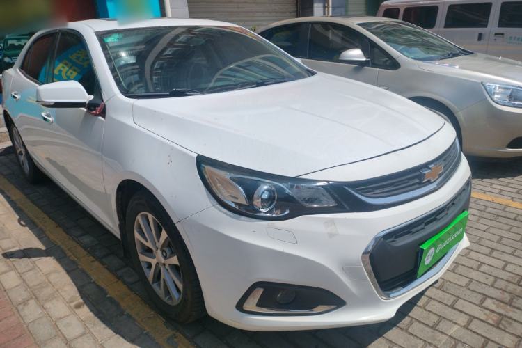 Used Chevrolet Malibu 2017 1.5T Automatic Luxury Edition Front Right 45 Deg