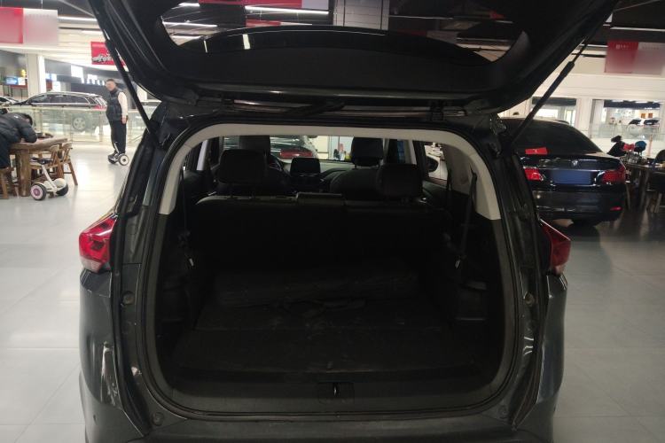 Used Chevrolet Orlando 2019 Redline 530T Automatic Enjoyment Version (5+2 Seating) China VI
