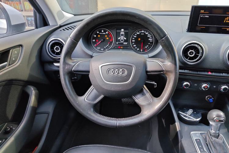 Used Audi A3 2014 Limousine 35 TFSI Automatic Advanced Model
