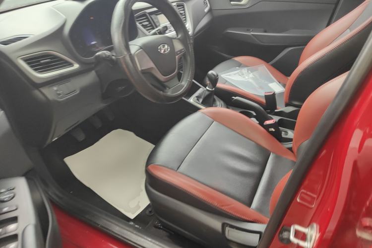 Used Hyundai Verna (new generation) 2016 1.4L Manual Cool Edition GLS Left Front Seat