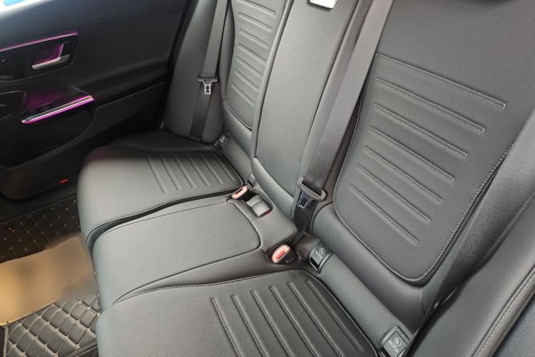 Used Mercedes-Benz C-Class 2025 Facelift C 260 L Sport Edition Left Rear Seat