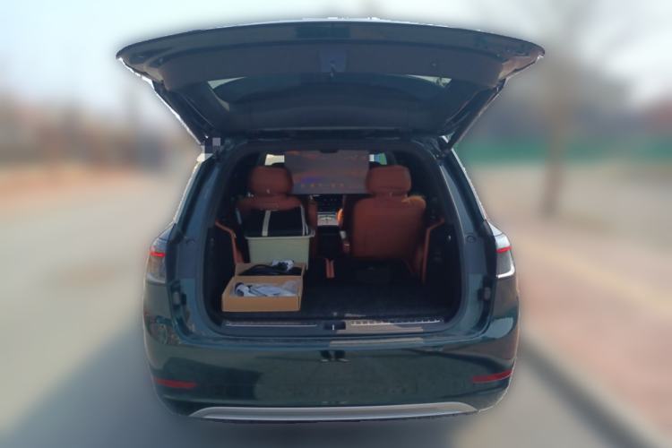 Used Hima AITO M9 2024 Range-Extended Ultra Version 52 kWh 6-Seater Model Trunk