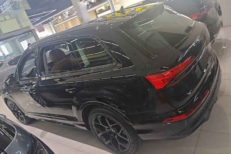 Used Audi Q7 2025 45 TFSI quattro S line Black Warrior Edition

