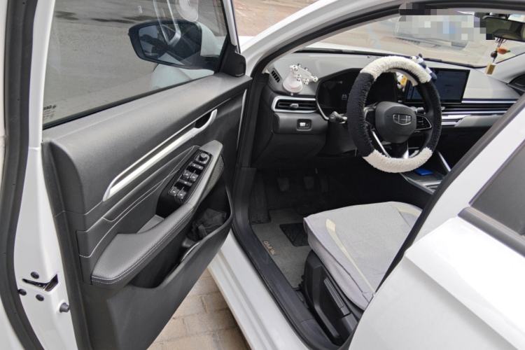 Used Geely Auto Emgrand 2025 4th Generation 1.5L Manual – Dragon Edition