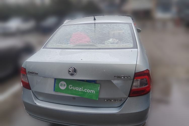 Used Skoda Rapid 2013 1.6L Manual Smart Selection Model